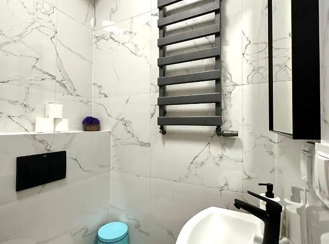 Mmrent Sunflower グダニスク